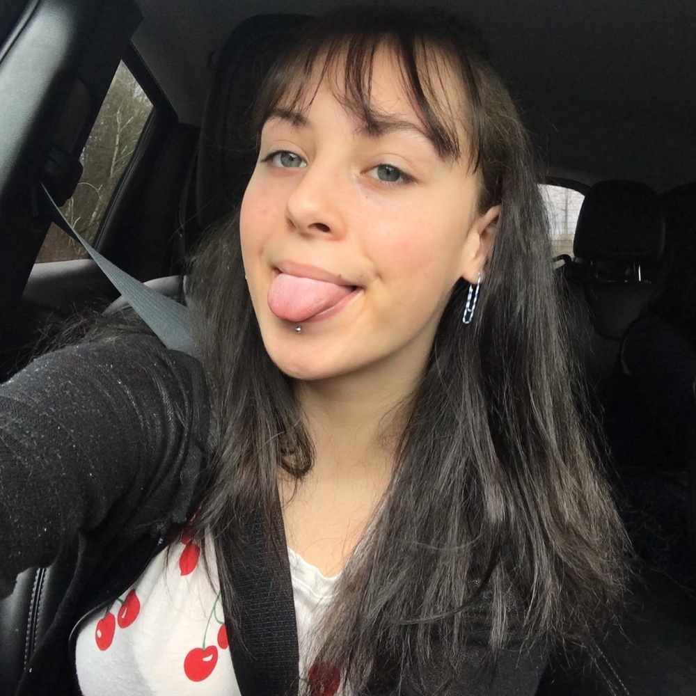 Meet your Posher, Thalia